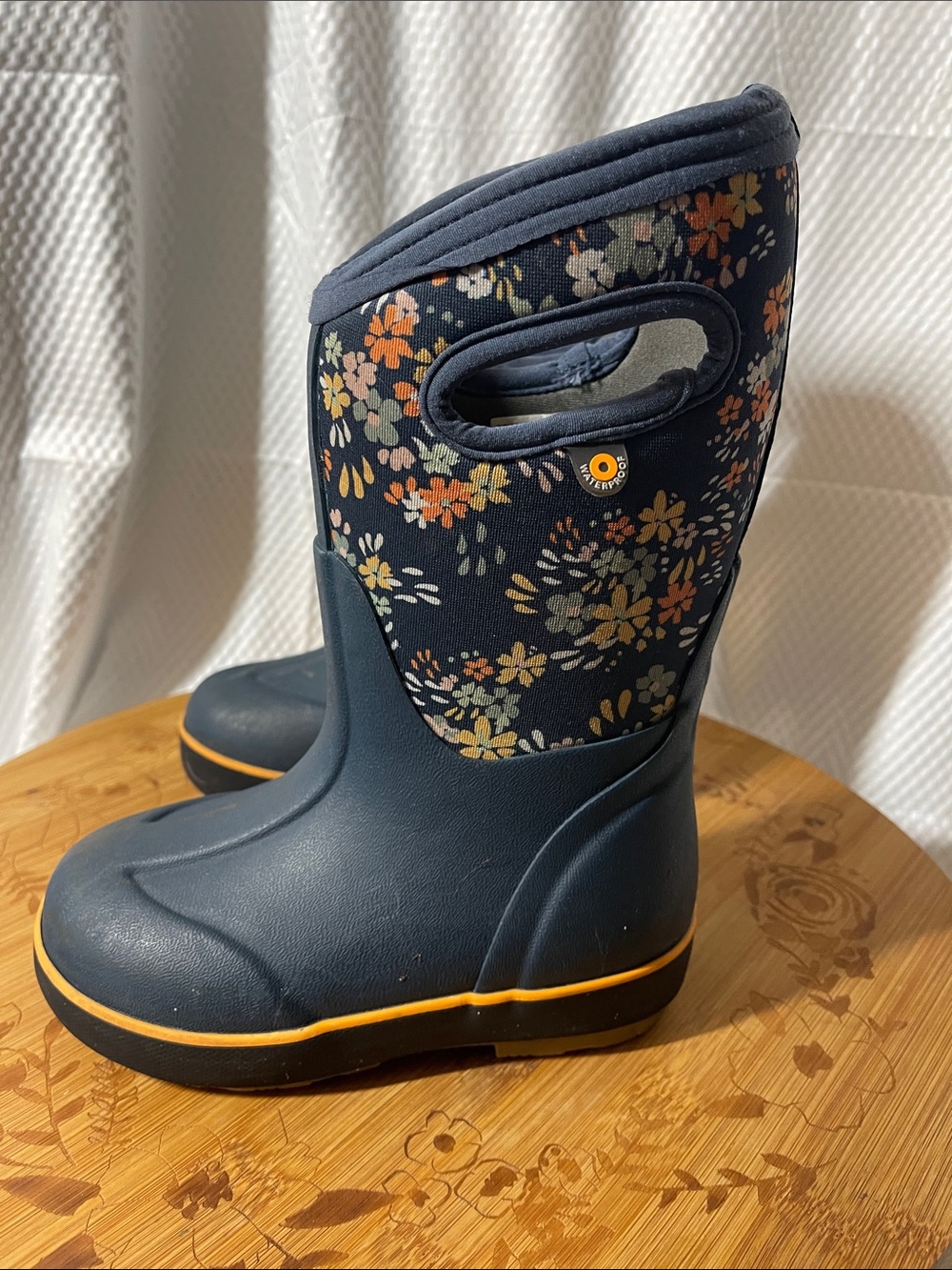 Bogs Navy Floral Classic Rain Boots with Yellow Trim kids size 10